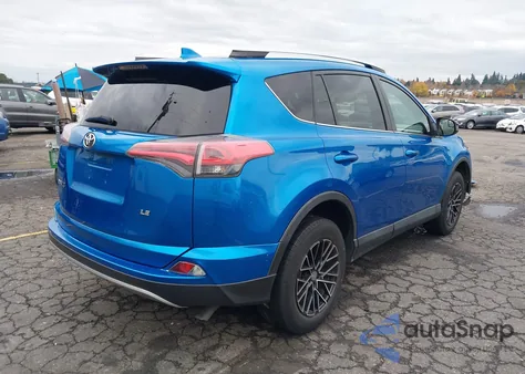 2016 Toyota Rav4 Le z USA, uszkodzony, nr VIN 2T3ZFREV6GW287879